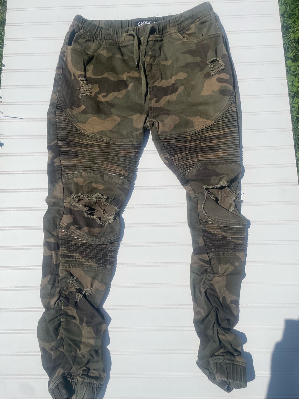 Men's Camo Distressed Moto Joggers - Olive Camo